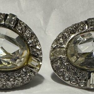 Beautiful dressy oval earrings